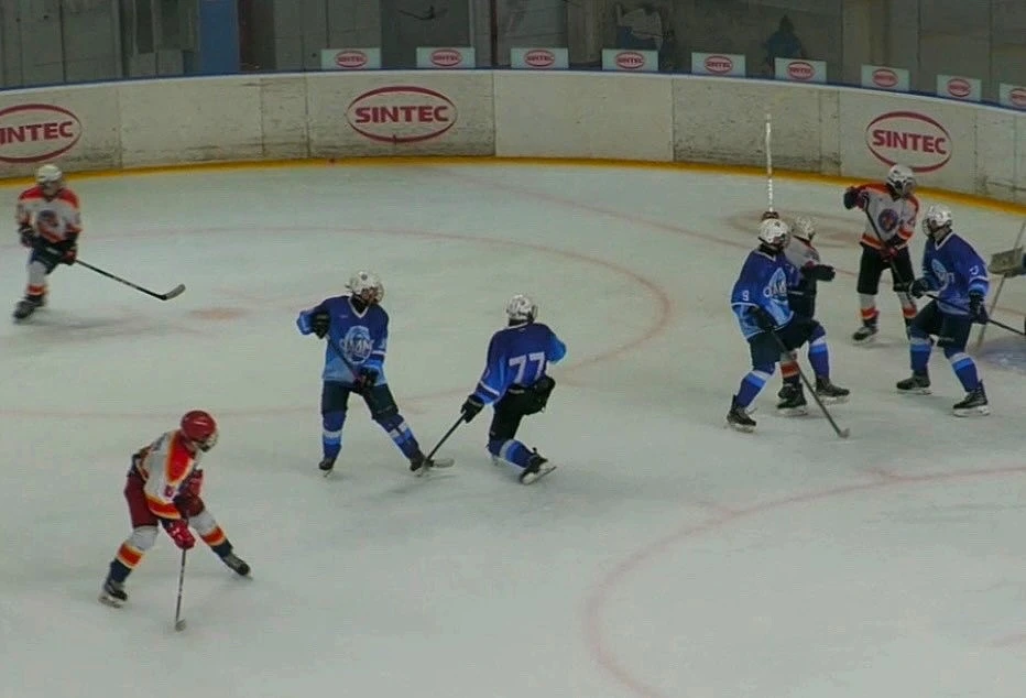 🏒 ХК «Олимп» из Обнинска выиграл первый матч сезона ЮХЛ у тульской команды