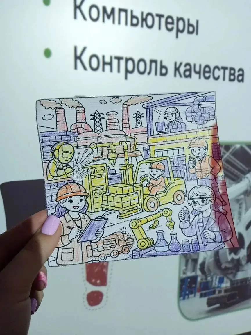 НЕДЕЛЯ НАЧИНАЕТСЯ С ГОРДОСТИ И НОВЫХ ЗНАНИЙ! 🇷🇺🏭  Понедельник в МБОУ СШ №28 г. Липецка традиционно н