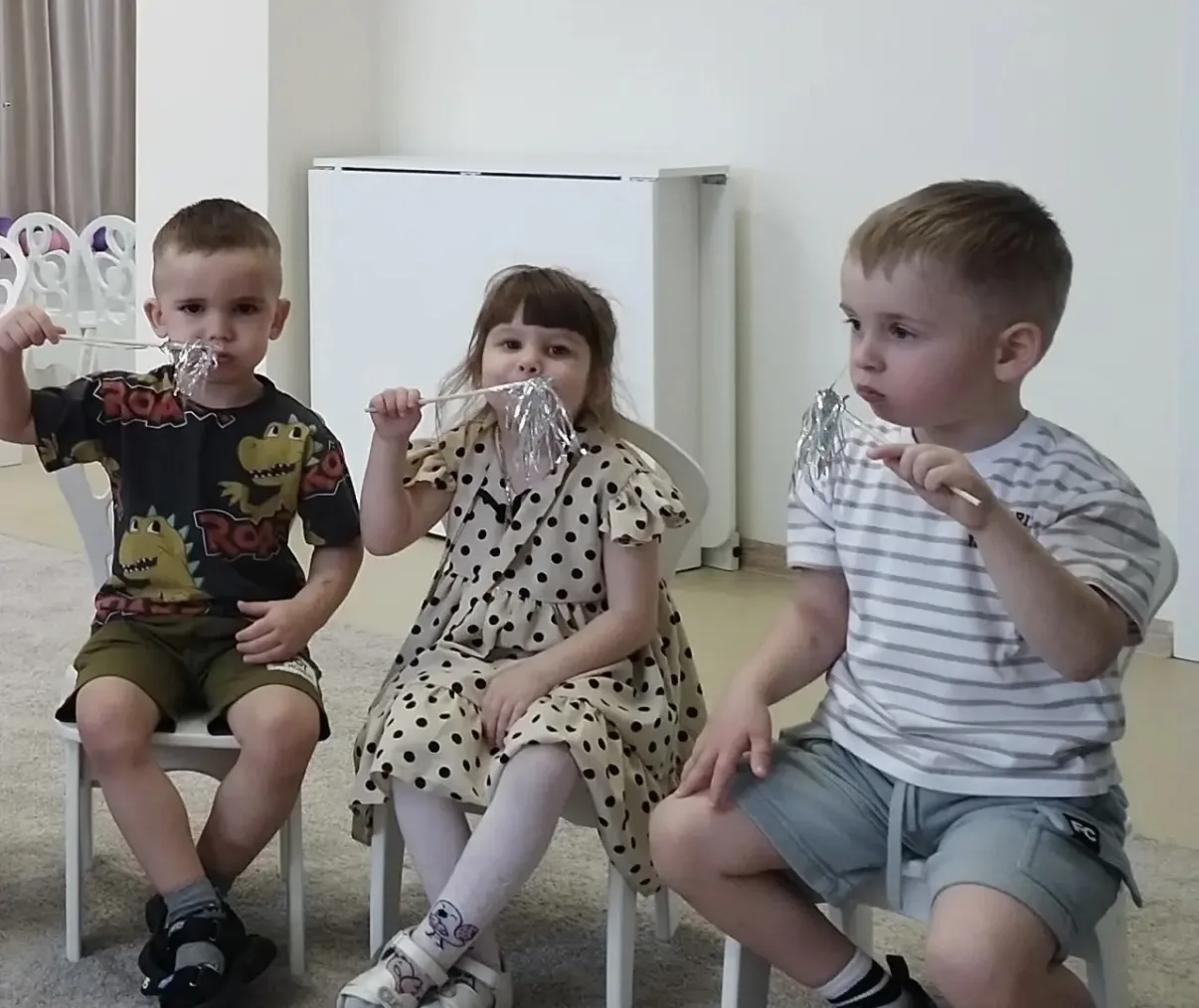 Мы играли в "Ветерок"