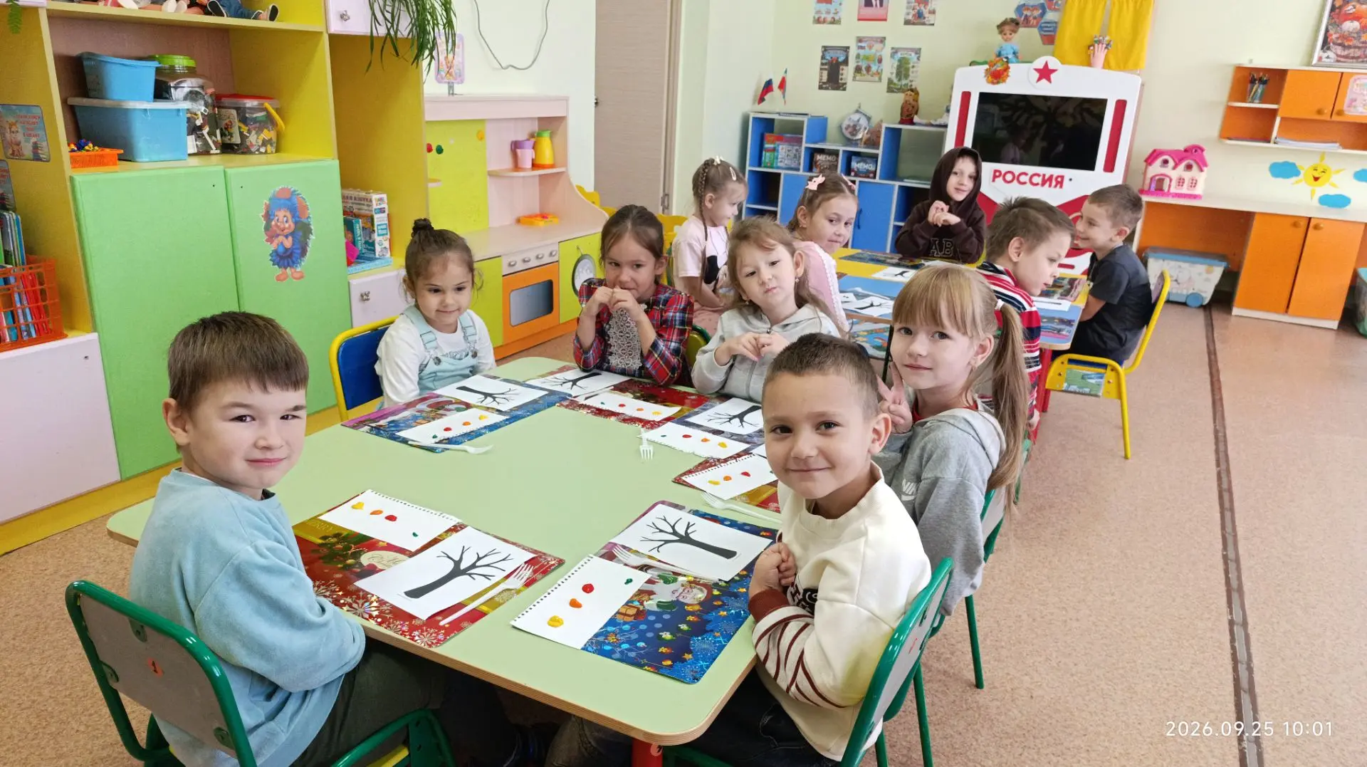 🍂🎨 Осенний лес — и всего одна вилка!дети старшей группы⭐ попробовали нетрадиционную т...