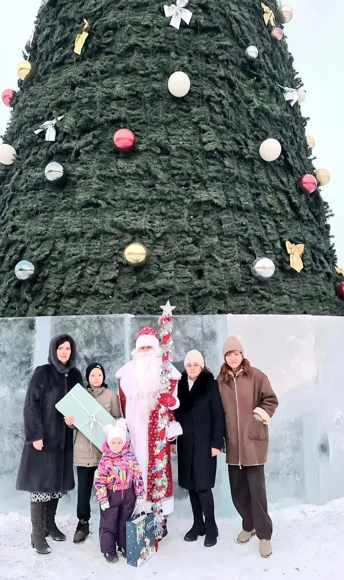 В канун Нового 2026 года🎄  Ведьманову Валерию и Медведева Виктора ждал сюрприз.🎁Оксана Александров