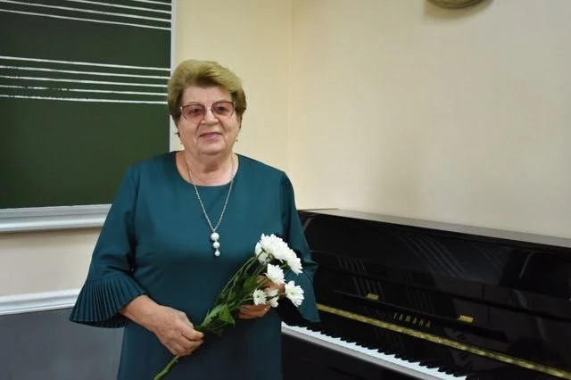 Дорогая Наталья Андреевна❤️
Сердечно поздравляем Вас с днём рождения — с замечательной датой, где ка