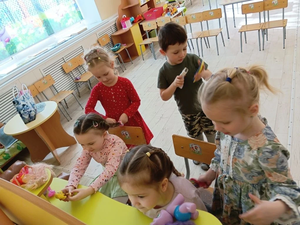 Семья — это самое ценное в жизни каждого из нас! ❤️

В  группе «Сказка» прошло замечательное занятие