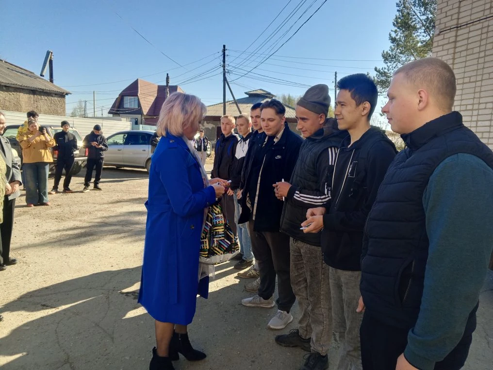 🫡18 мая 2026 г. в городе Могоча состоялись торжественные проводы призывников на срочную военную служ
