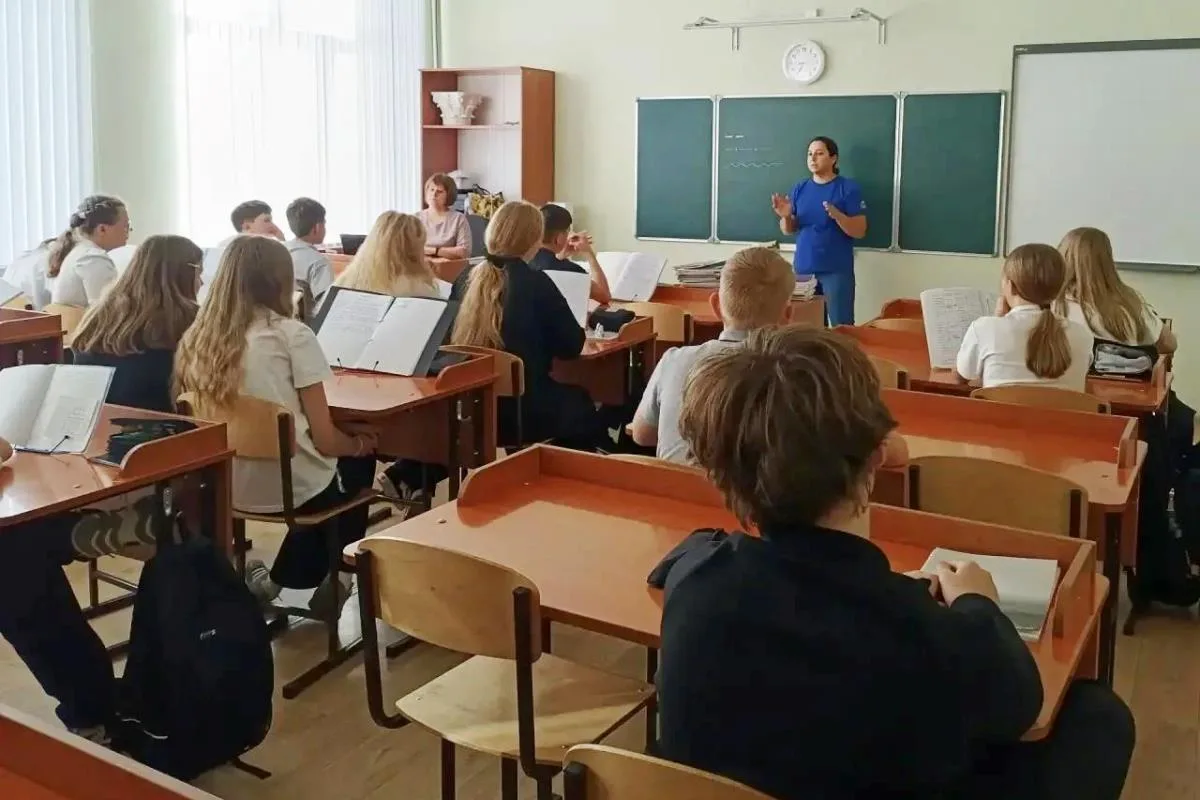📸 Ефремовские спасатели проводят в школах уроки безопасности​