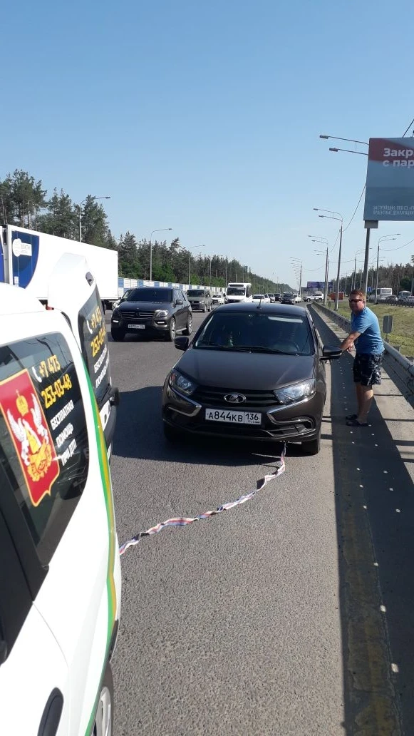 Хочу сказать огромное человеческое спасибо экипажу дорожного патруля ЦОДД, который сегодня буквально