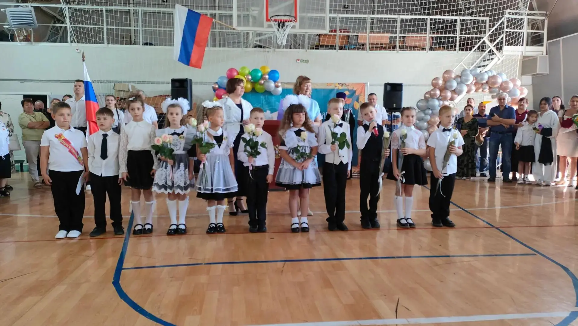 1 сентября, наша школа вновь распахнула двери — для новых открытий, улыбок, друзей и пе...