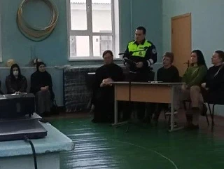 В рамках месячника профилактики в МКОУ сш № 5 прошло общешкольное родительское собрание по  теме "От
