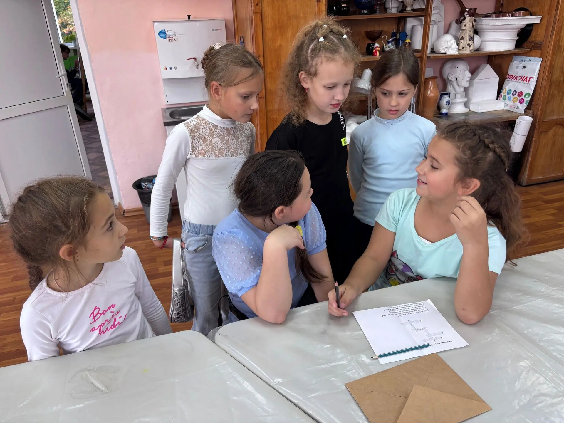 🎉 Воспитательный час в «Художественной мастерской» (педагог — Севидова Ю. А.) прошёл я...