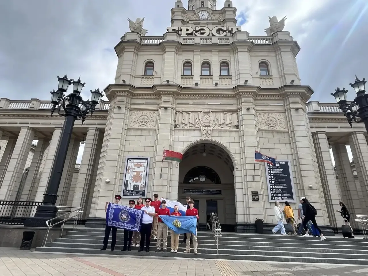 Делегация Астраханской области уже прибыла в город Брест 

Поездка продлиться с 13 по 21 июня, за эт