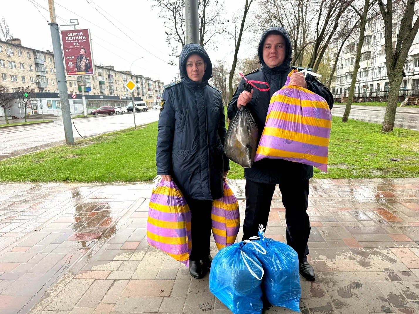 ♻️ В Липецке судебные приставы присоединились к экологической акции «Зелёный автобус»  Сотрудники сп
