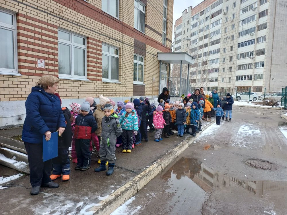 Тревога учебная, навыки настоящие!👍 Сегодня в детском саду прошла эвакуационная тренировка. Вводная 