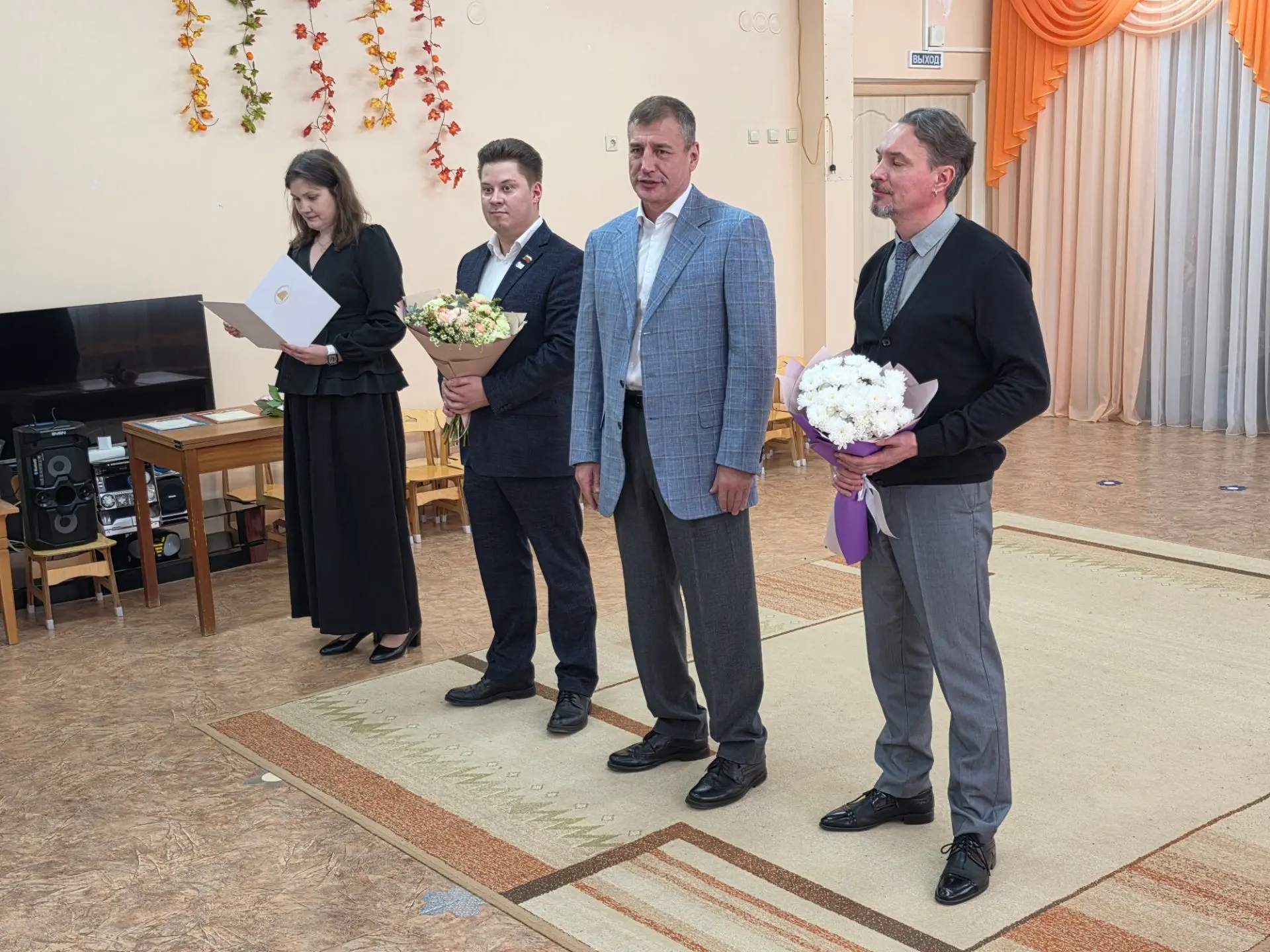 Сегодня с депутатами горсовета Северодвинска Михаилом Старожиловым и Виталием Ананьиным...
