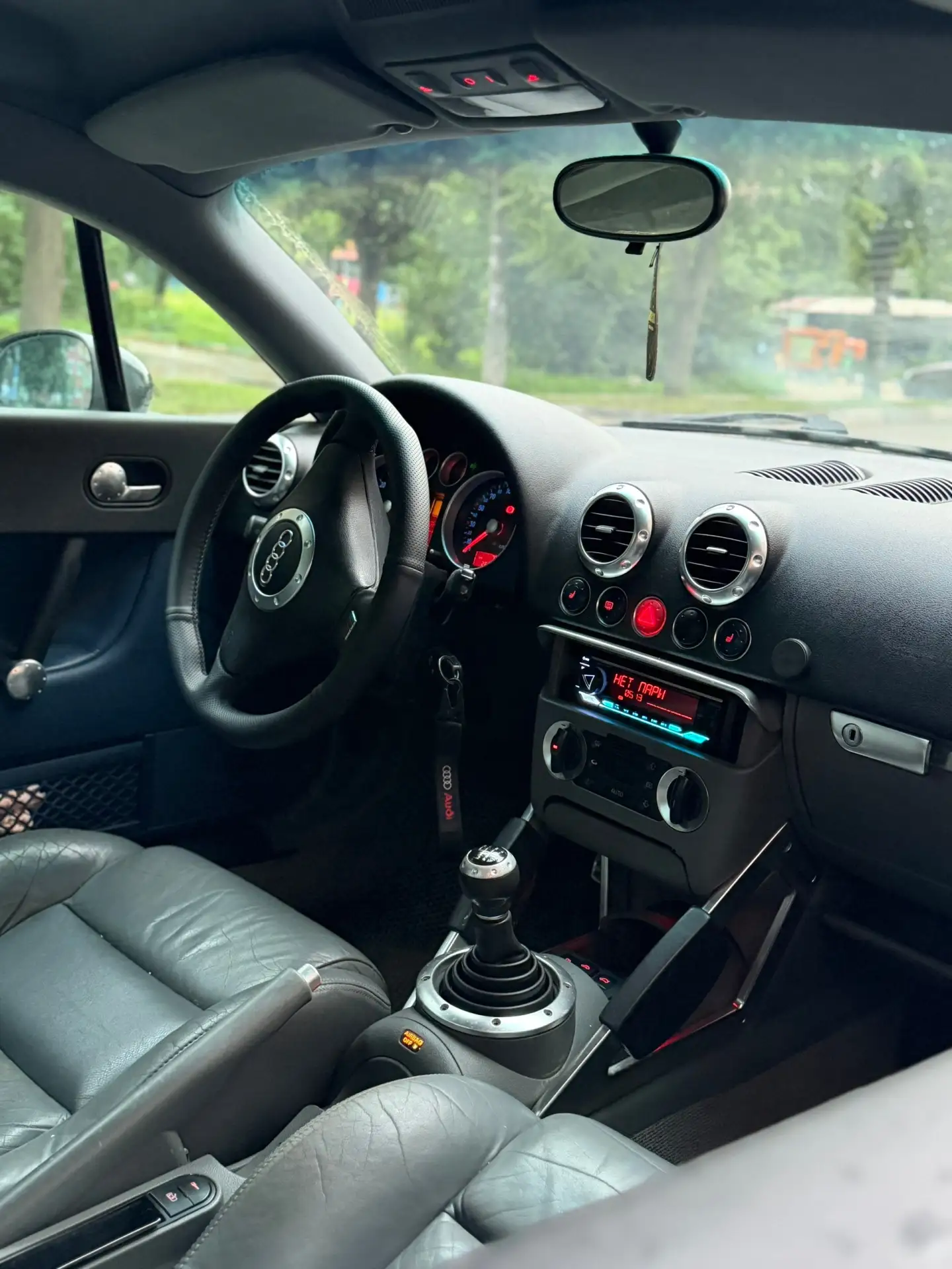 Доброго времени суток, продам Ауди ТТ Quattro 1.8T МКПП 6