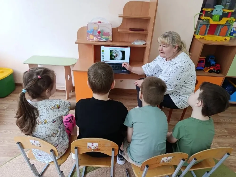 Сегодня в группе «Пчелки» особенный праздник — Всемирный день одуванчика! 🌼
