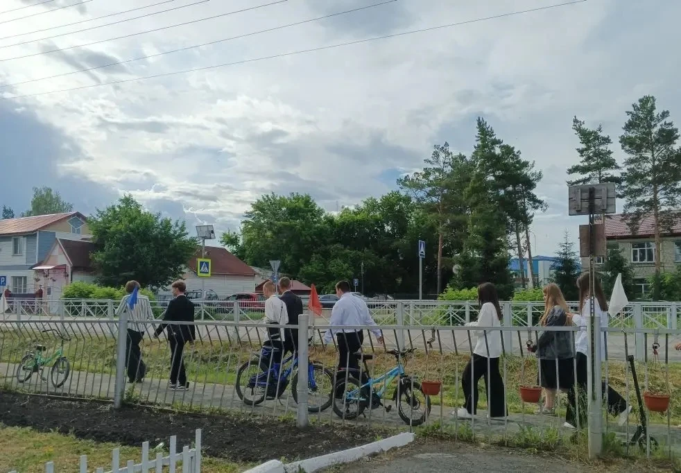 08.06.2026 года у обучающихся 11 класса прошел Единый итоговый экзамен по математике! Ж...