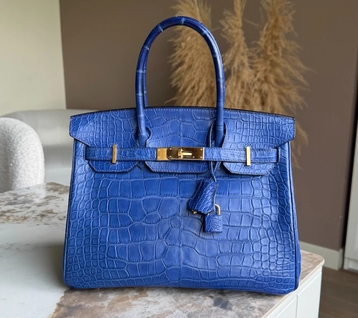👜 В аэропорту Жуковский у пассажирки изъяли сумку Hermes Birkin стоимостью около 3 млн рублей.

Дев