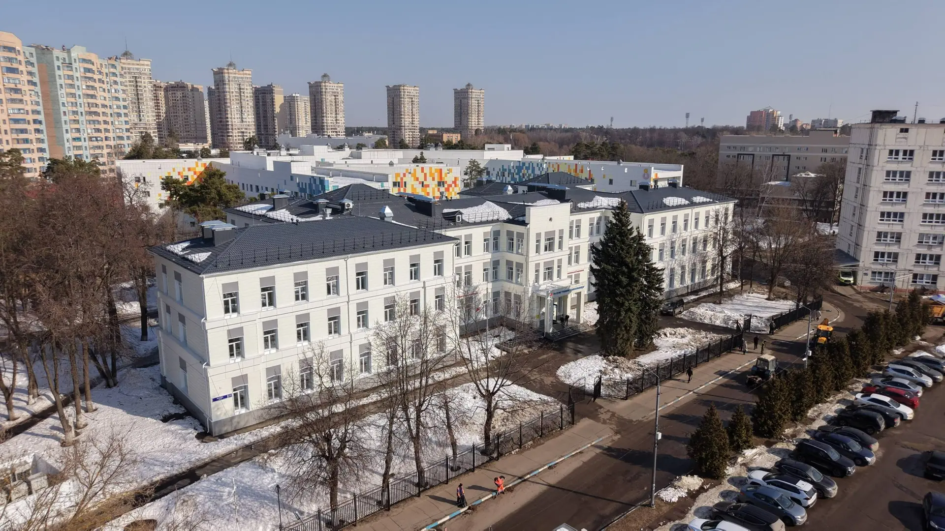 📍Сегодня работаем в Раменском округе. Здесь капитально обновляем терапевтический корпус больницы. За