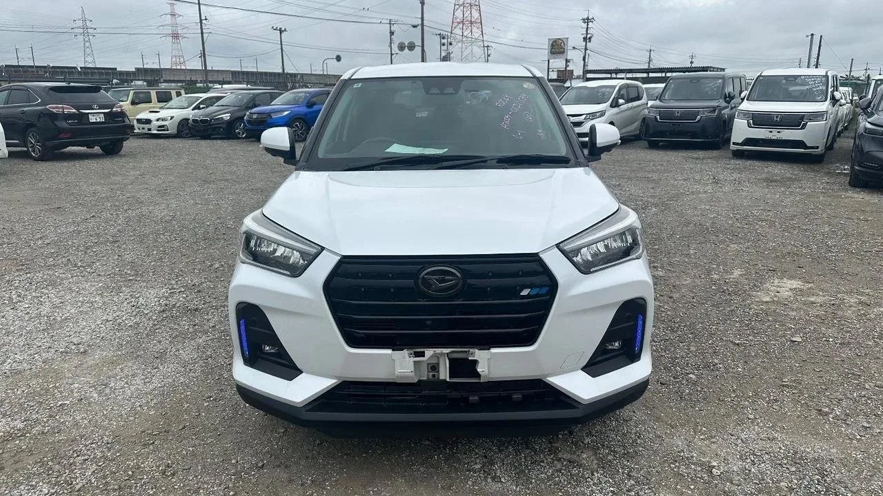 ⚫ DAIHATSU ROCKY