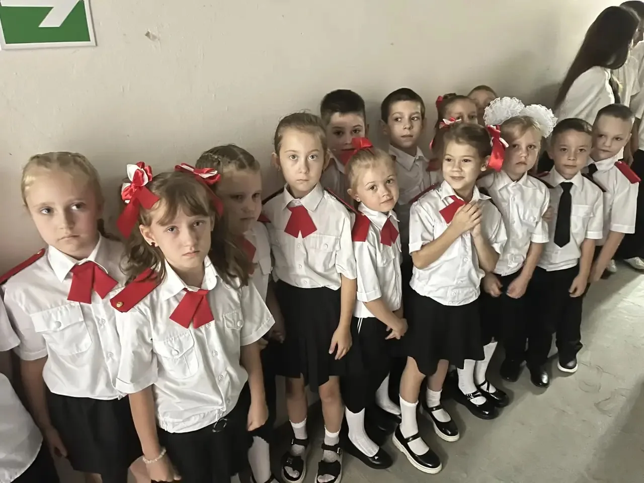 3 сентября в СОШ №12 прошли мероприятия, приуроченные ко Дню солидарности в борьбе с те...