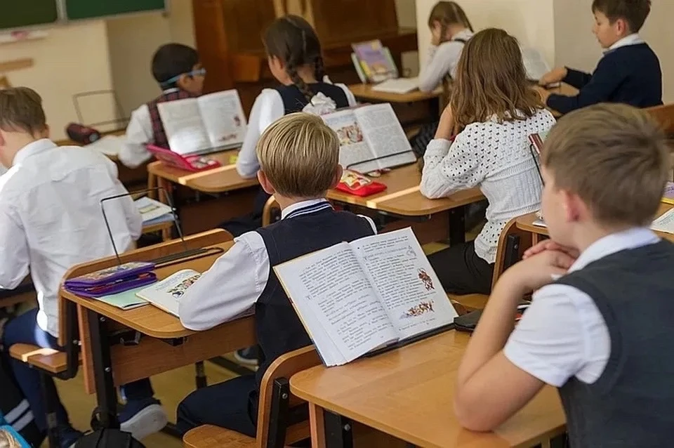 В школах предложили сделать сентябрь щадящим для младшеклассников