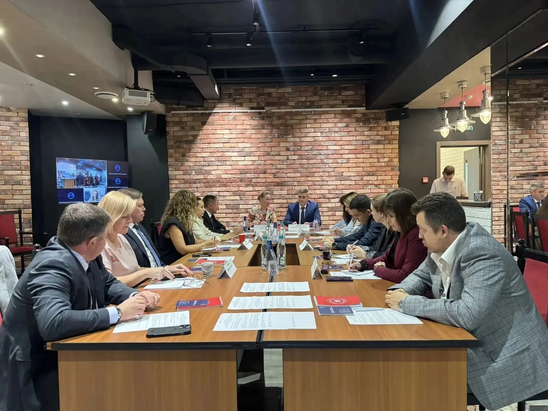 🙌Вчера на площадке Постоянного представительства Удмуртской Республики прошёл круглый ...