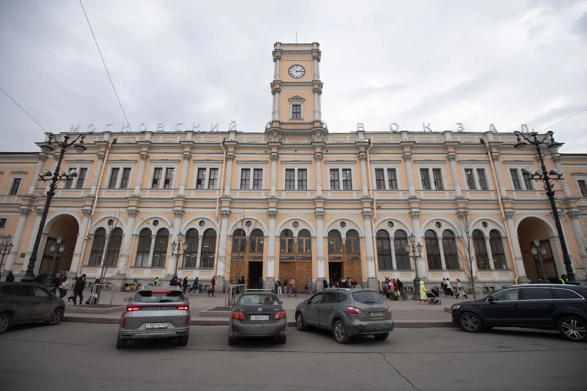 🚔 Начальника Московского вокзала арестовали за кражу из камеры хранения