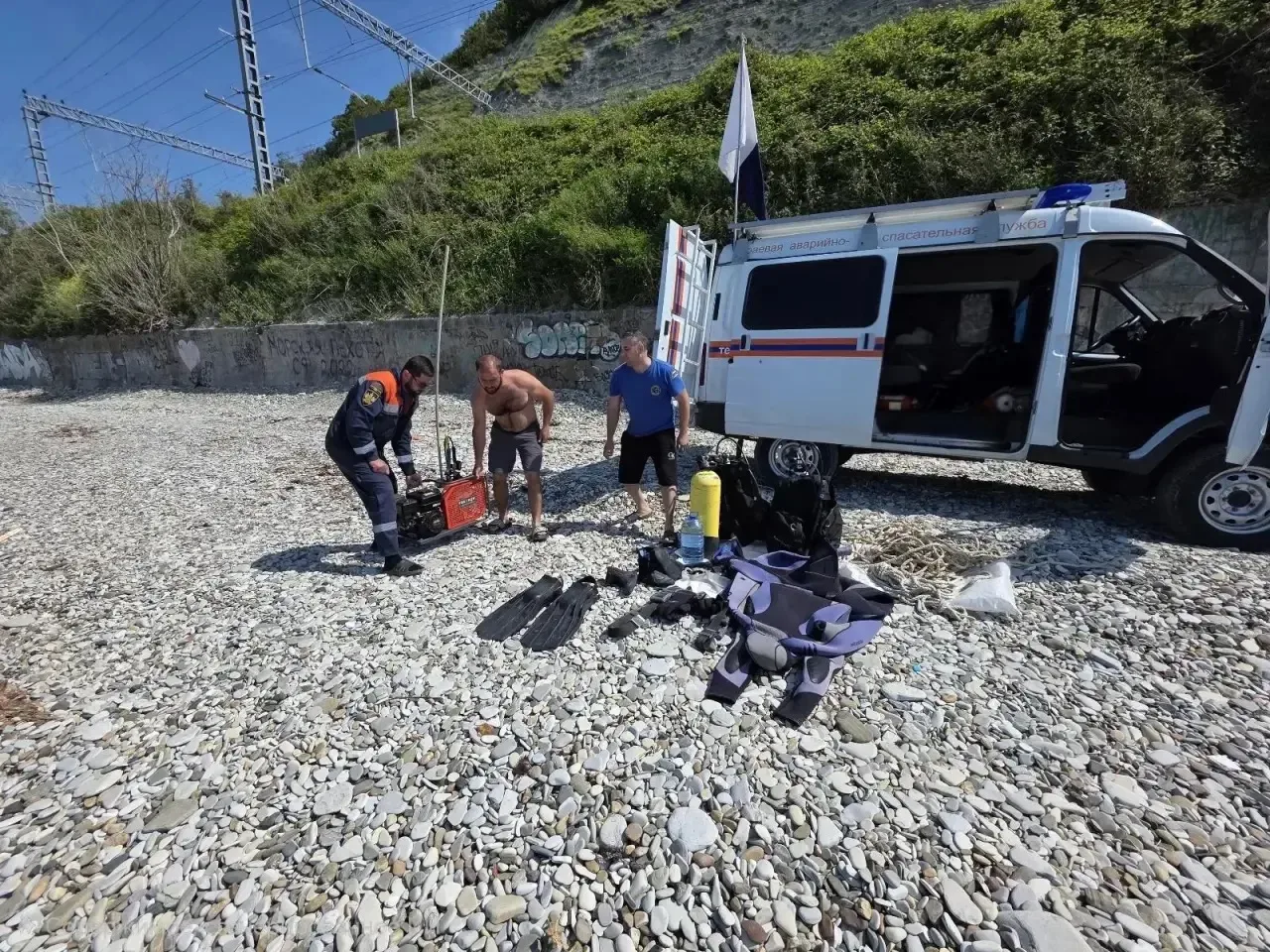 🌊🤿Краевые спасатели провели водолазное обследование акватории в поселке Дедеркой Туап...