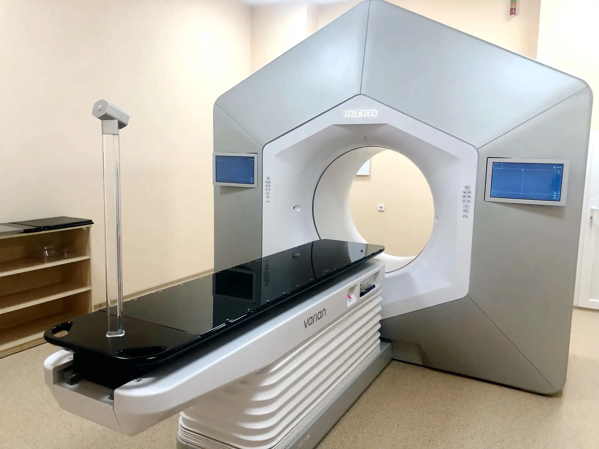 ⚡Специалисты ивановского онкодиспансера сохранили нижнюю губу пациенту и излечили его о...
