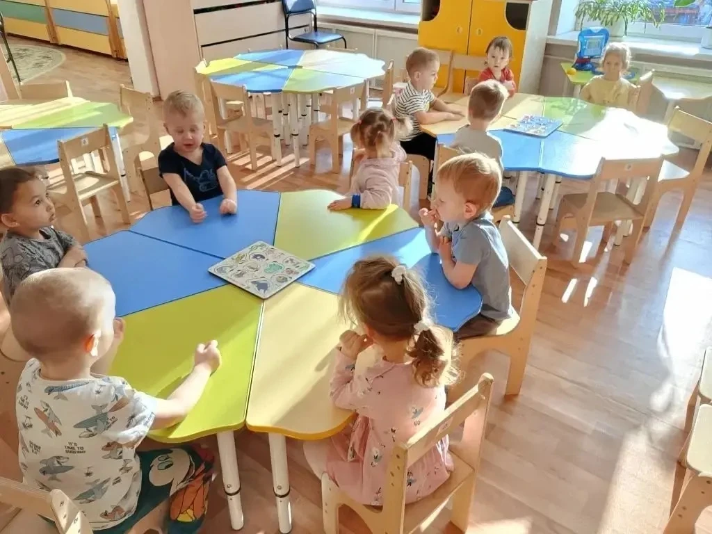 🎨ТВОРЧЕСКОЕ РАЗВИТИЕ ДЕТЕЙ!  В младшей группе по адресу: Большой Коптевский пр., 10, прошло занятие 
