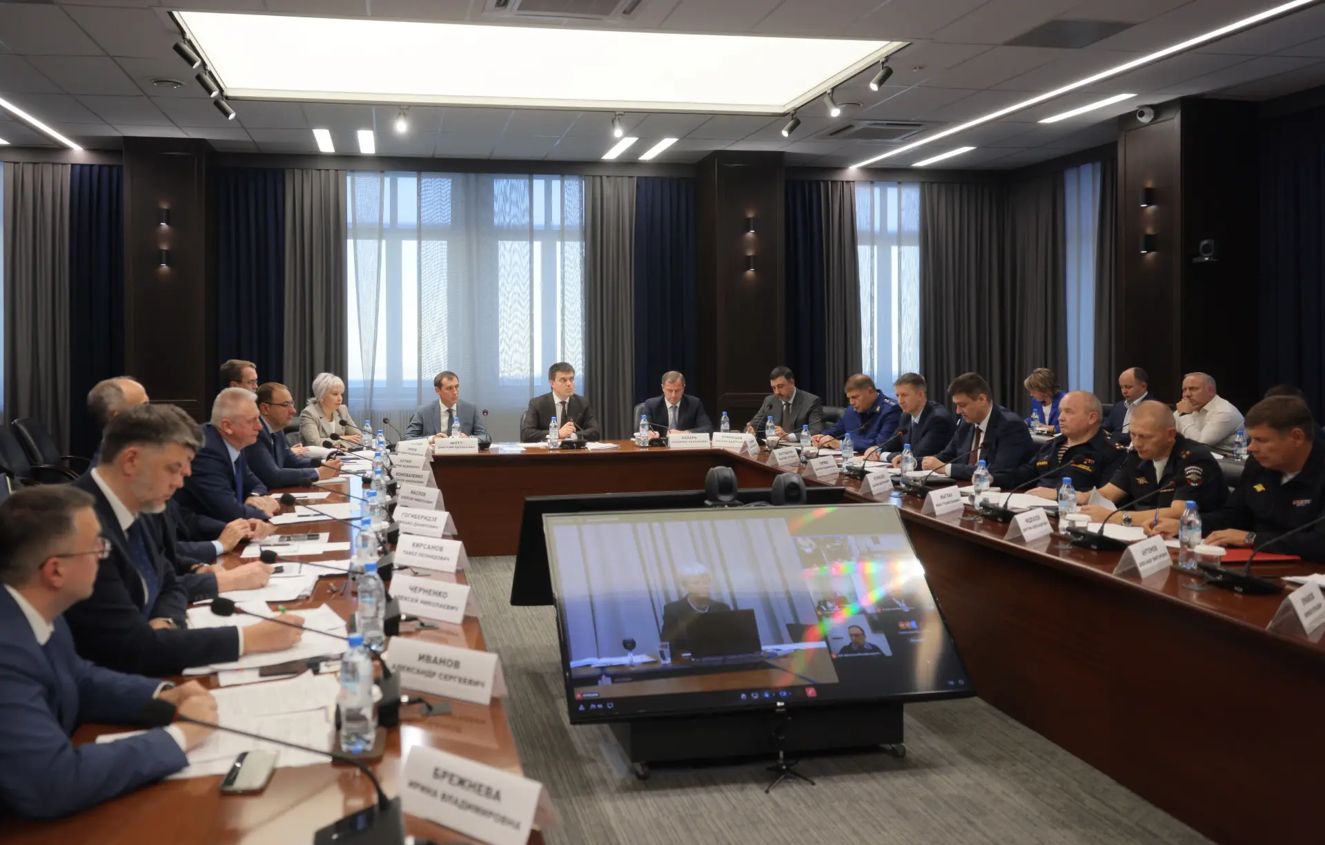 В Красноярске прошло заседание регионального организационного комитета по подготовке фи...