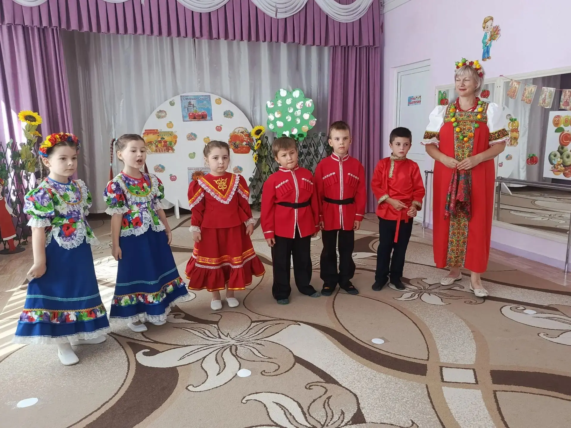 🍎В нашем детском саду прошёл весёлый и познавательный праздник — Преображение Господне...