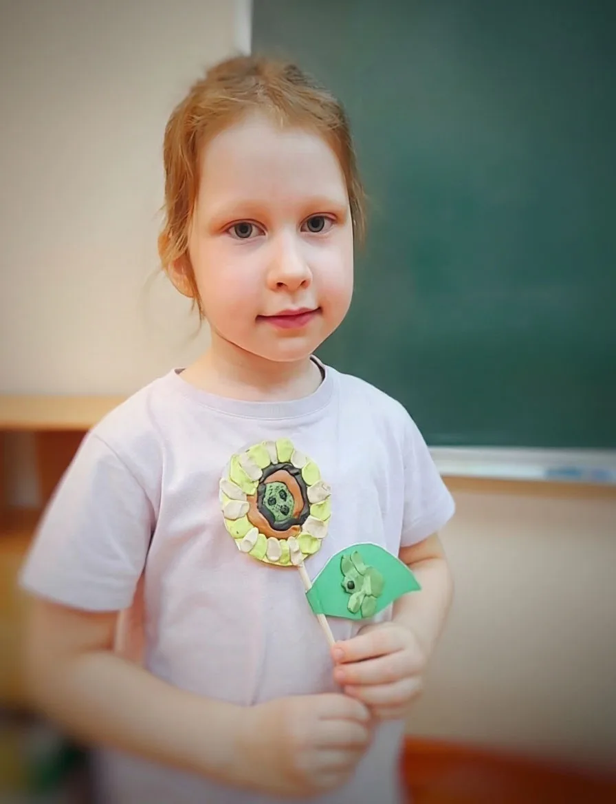 В АРТ-студии «Сова» дети с 5-6 лет создают свои первые шедевры.🍁🌱❤