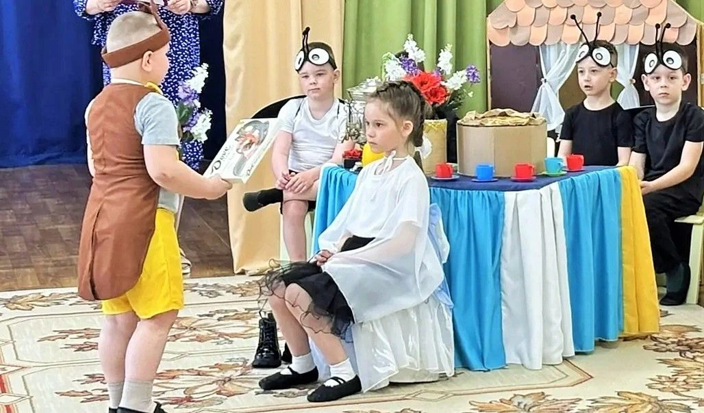 «Муха‑Цокотуха»: первый спектакль юных талантов.