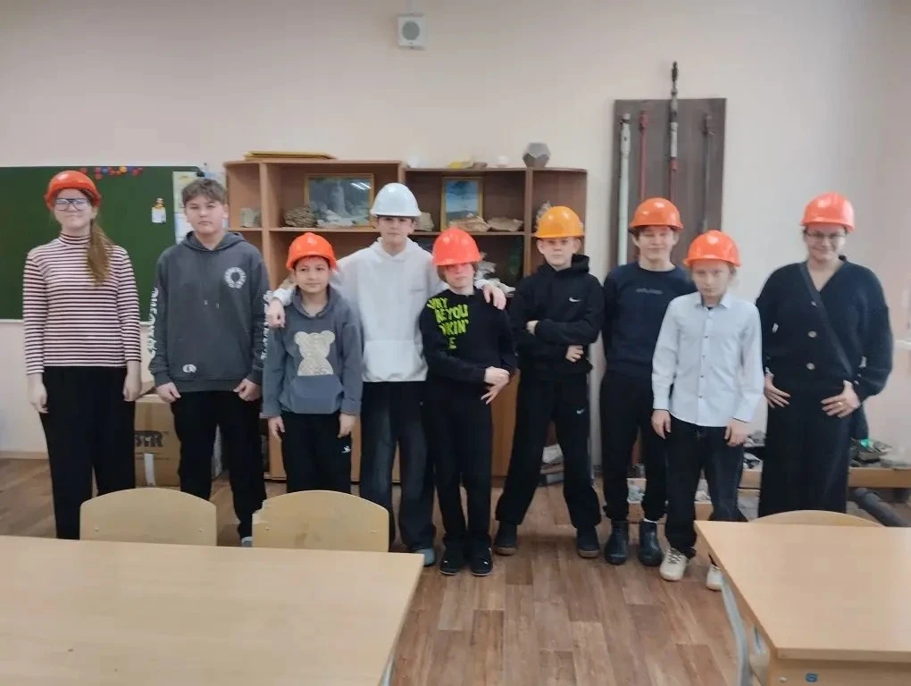 ✨ Профориентационное путешествие в мир нефтяных профессий! ✨  Сегодня ученики 6‑х классов отправилис