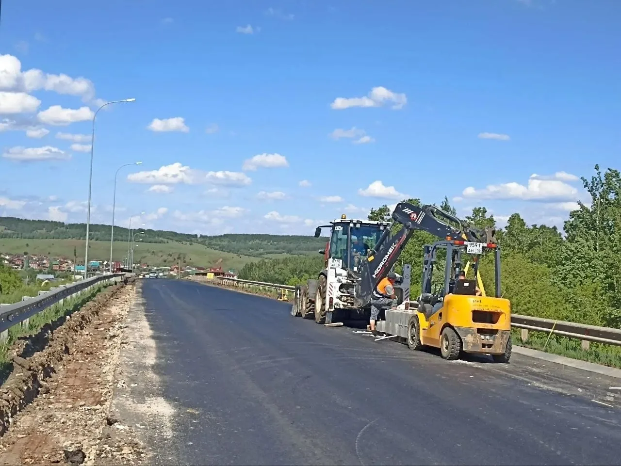 ✅ В Кукморском районе обновят шесть дорожных объектов