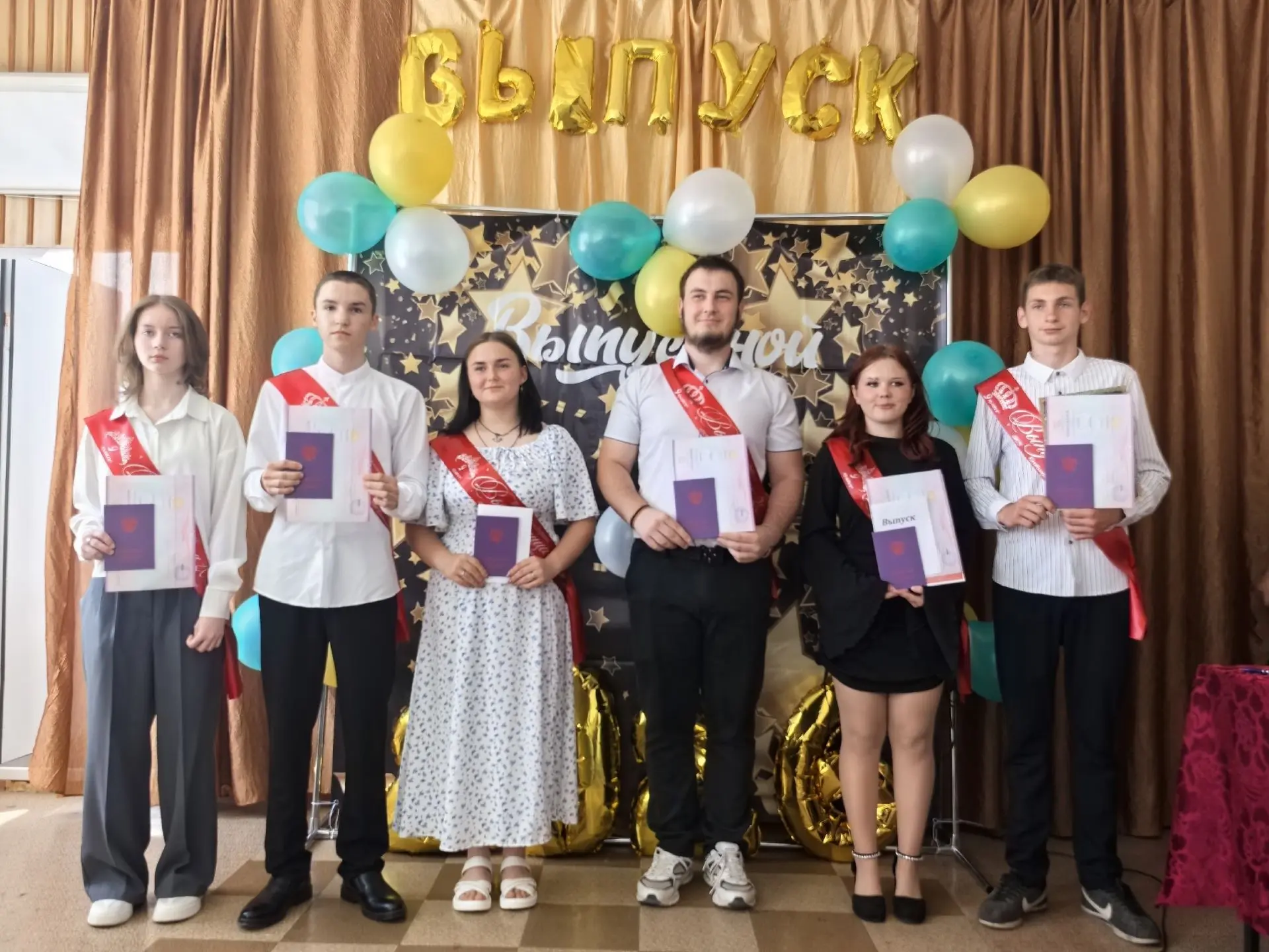 Выпускной — незабываемое событие в жизни каждого!