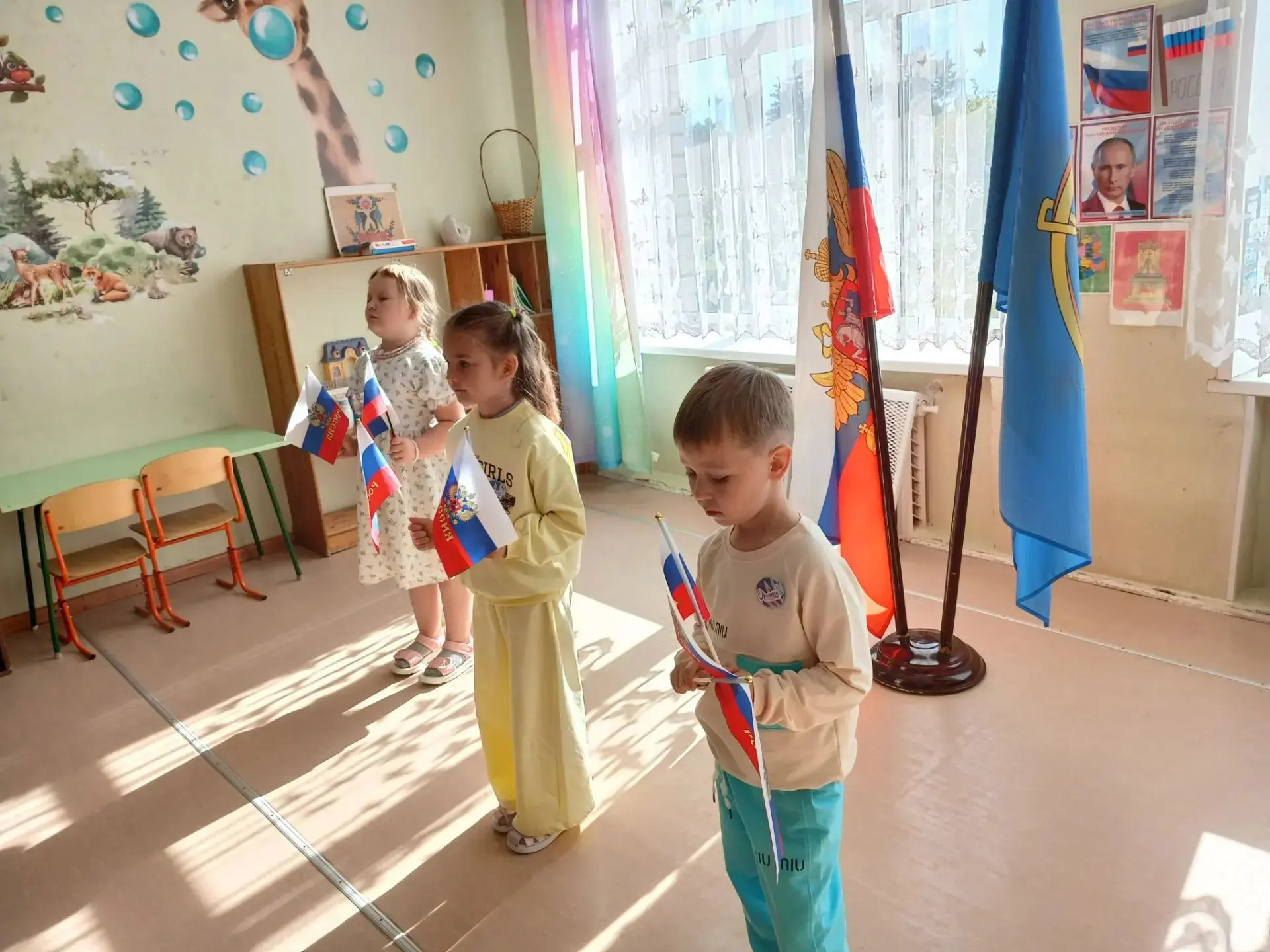 Церемония посвящения воспитанников в «Орлята — дошколята» состоялась сегодня в нашем де...