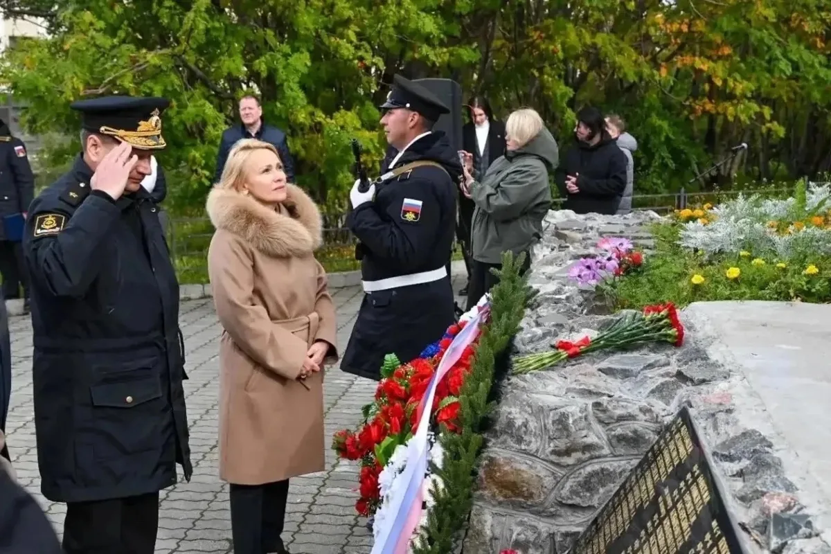 🕯️В Мурманске состоялся митинг в память о подвиге бойцов 6-й Героической комсомольской...
