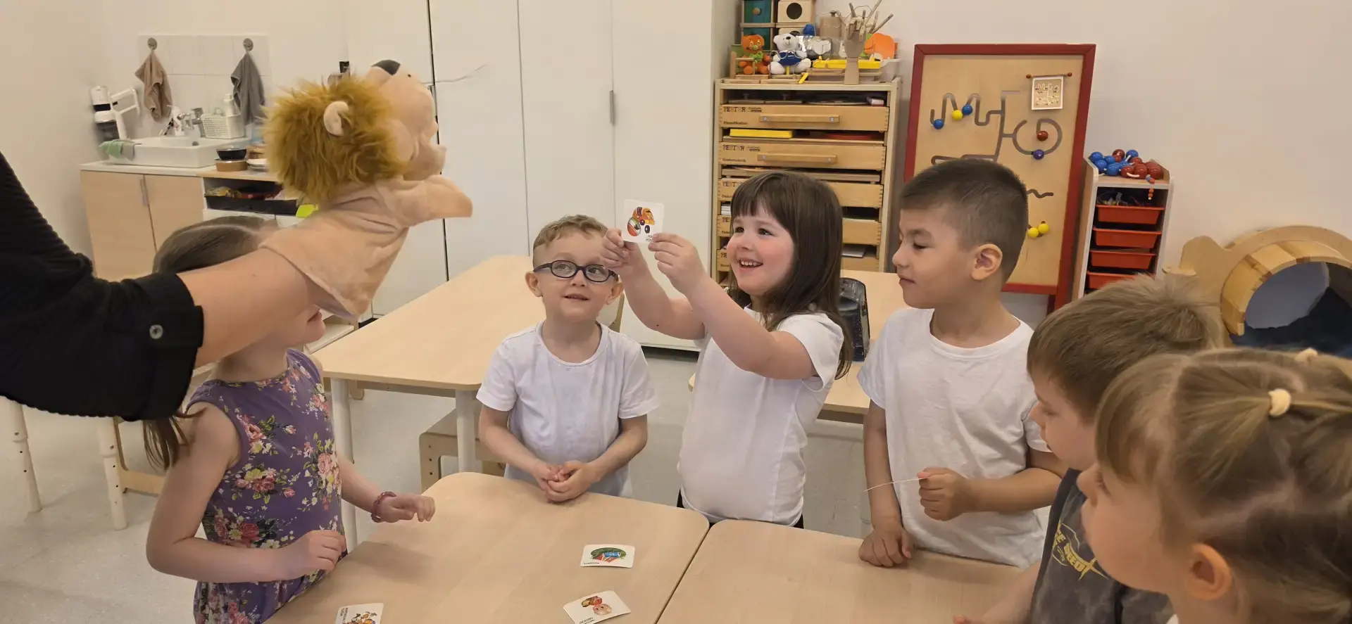 🧸 «Хорошо и плохо»: урок доброты в ДО №11  Дошкольное детство — это время, когда ребёнок усваивает н