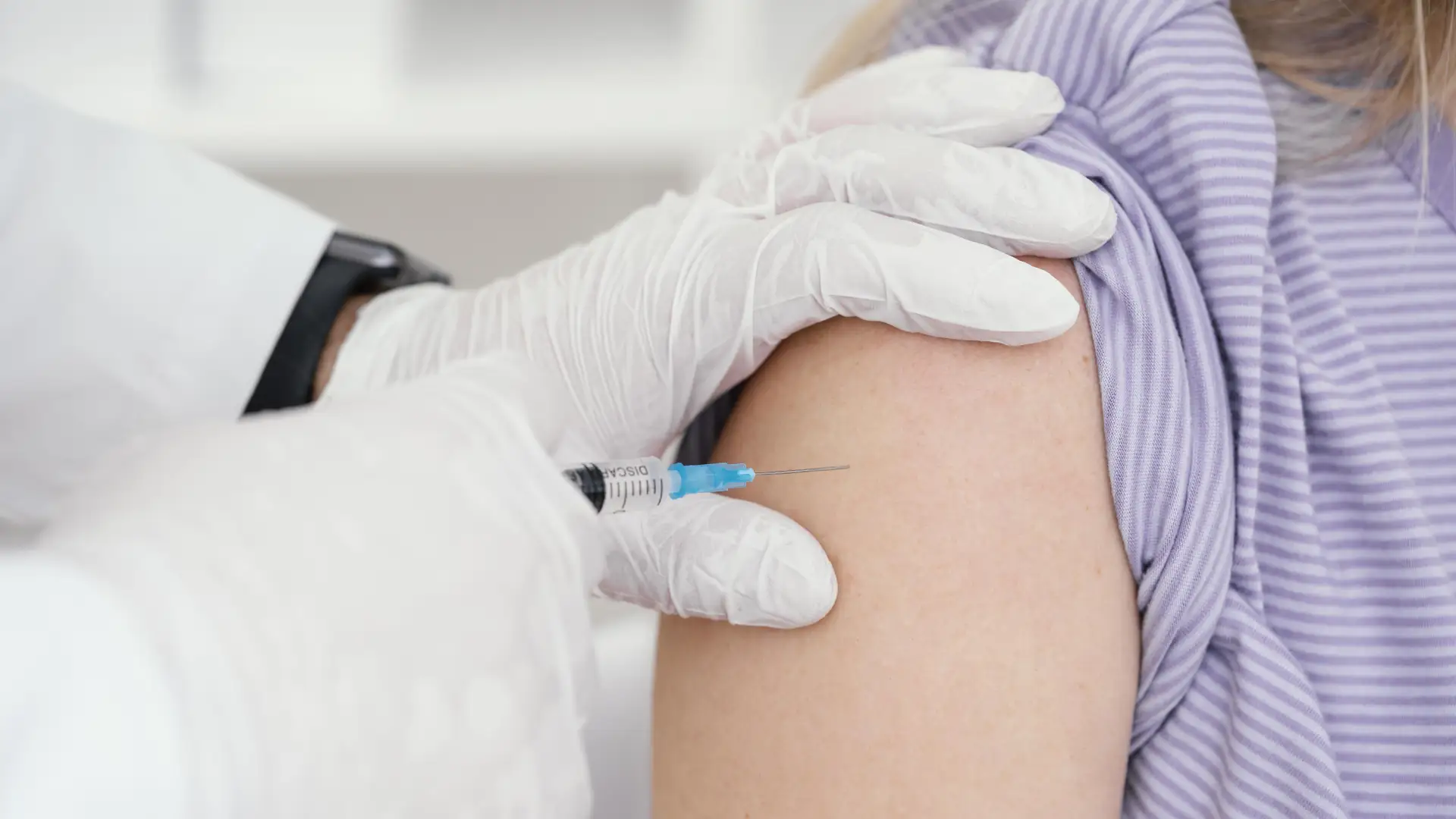 💉 Совсем скоро в нашу поликлинику поступит вакцина против гриппа!