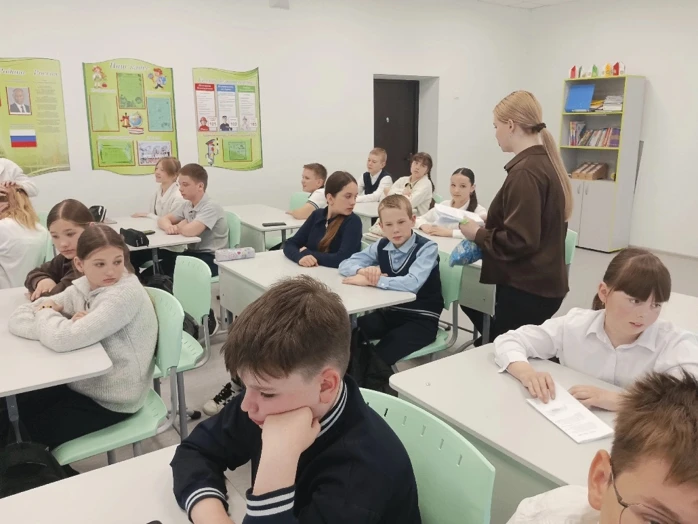 ✨С первого курса — в профессию: смотрю и восхищаюсь

🏫 Когда вижу, как студенты-первокурсники уже с