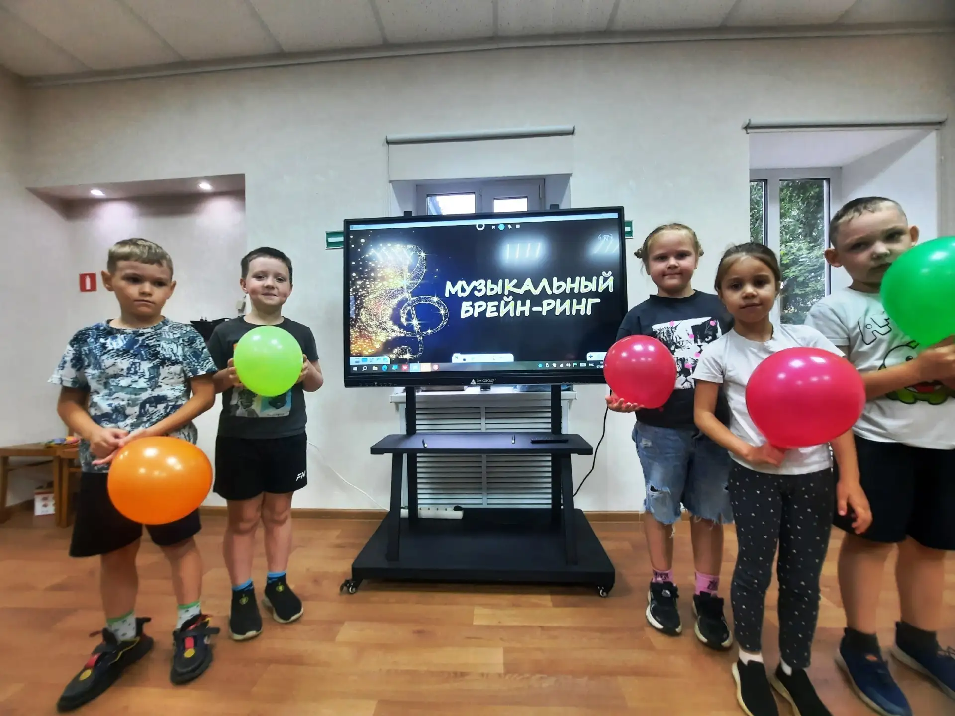 За окном барабанил дождь ☔, но он совершенно не мог омрачить наше настроение! 🌈
