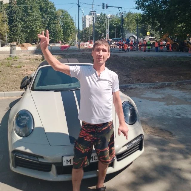 👦 Максим, 42