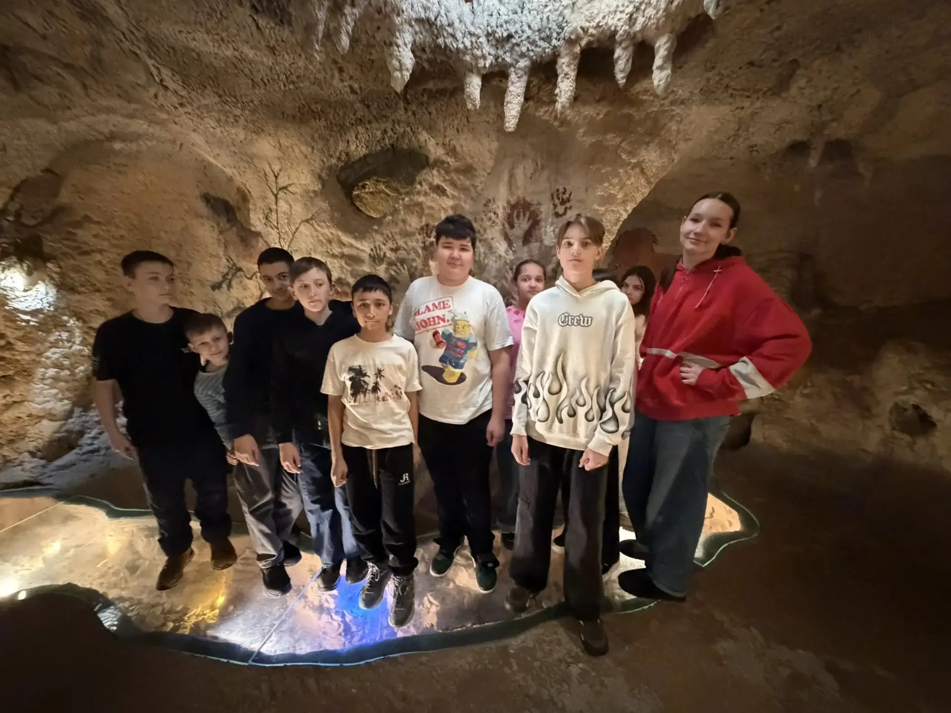 🦣Ученики 6 «Г» класса познакомились с древней историей Дальнего Востока  🏛️Учащиеся 6 «Г» класса пос
