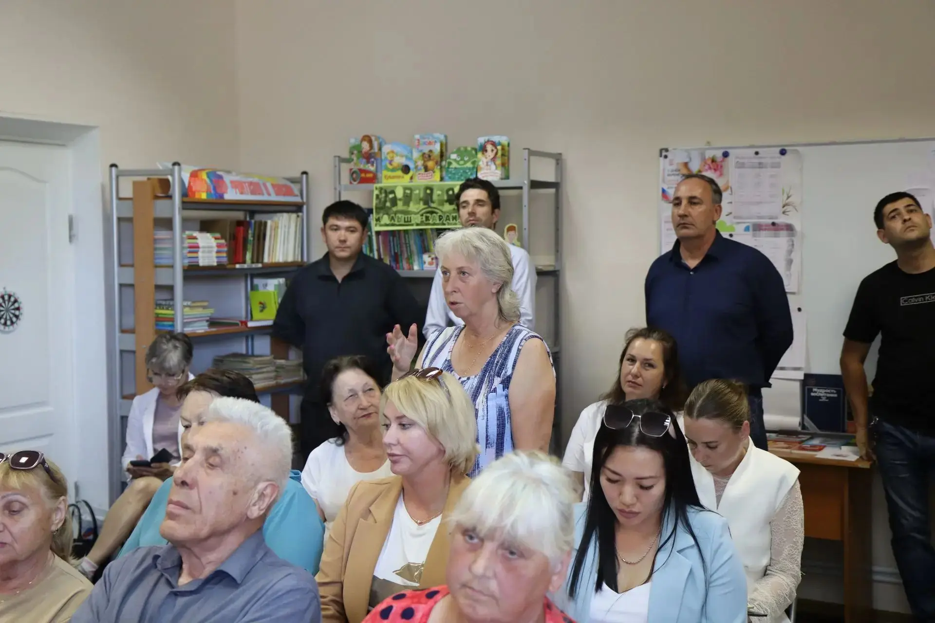 Сегодня встретился с жителями сёл Пионеры и Костромское. Сельчане задали насущные вопросы, по каждом