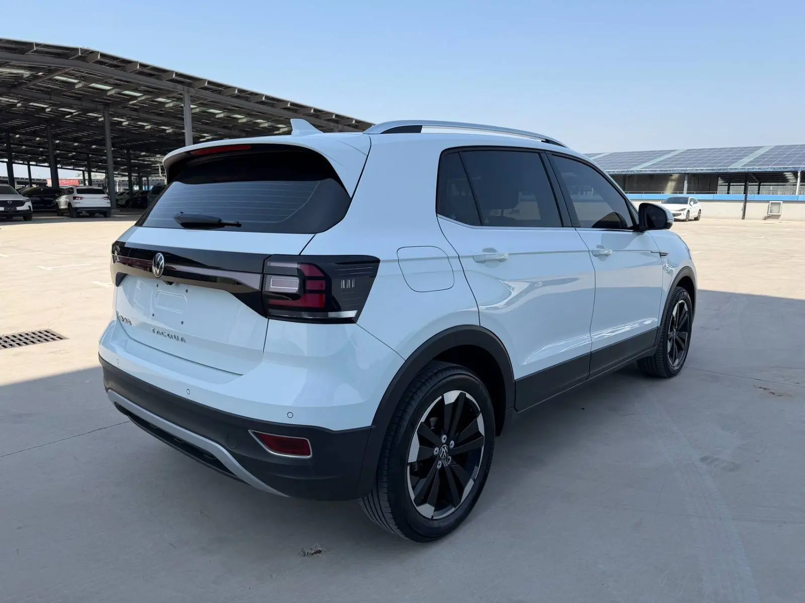 В НАЛИЧИИ В КИТАЕ   🇨🇳Volkswagen T-Cross (Tacqua)  — 2022 год выпуска  — 1.5л., 110л.с., 2WD, АКПП —