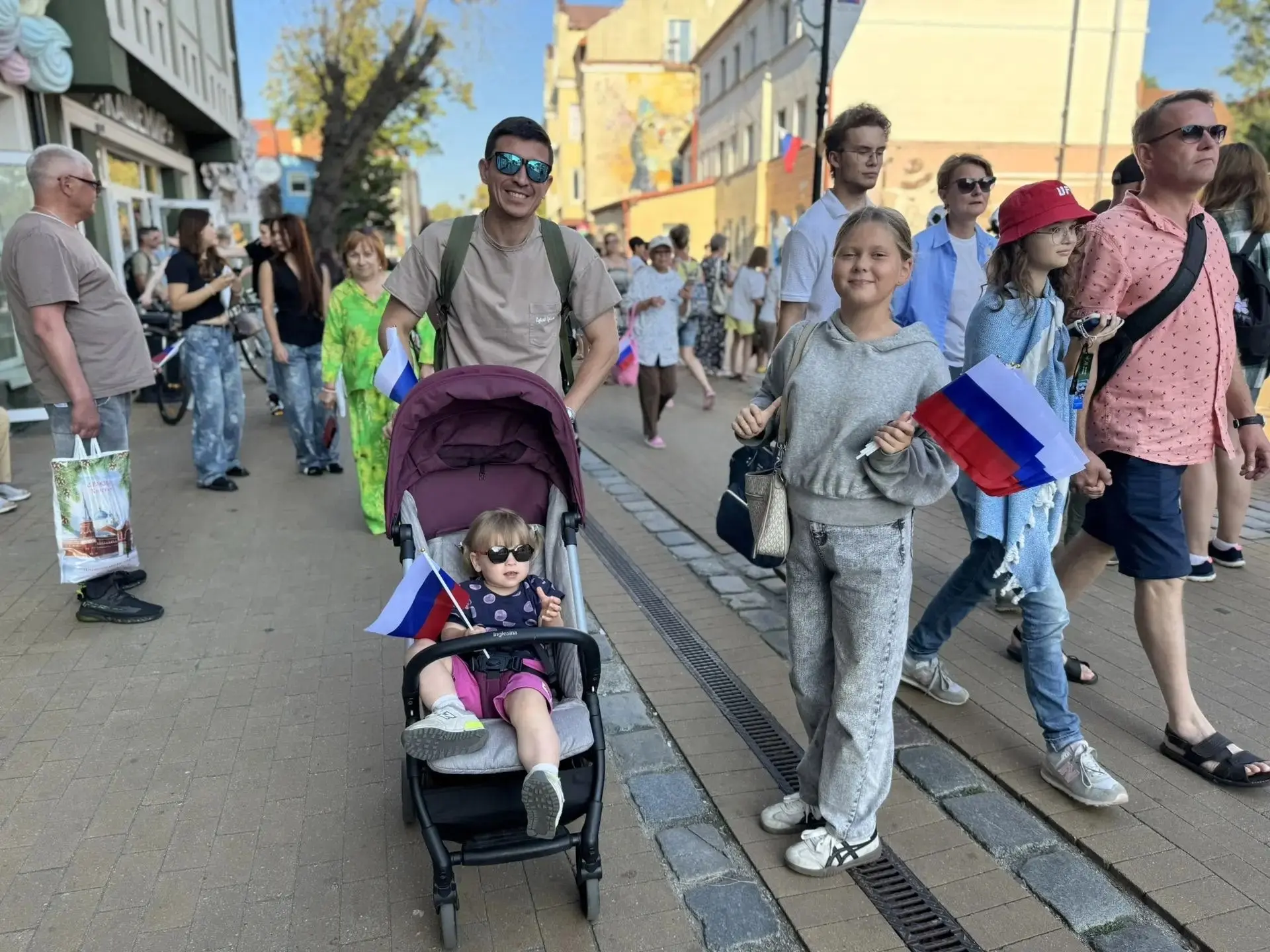 В Зеленоградске отмечают День Государственного флага РФ
