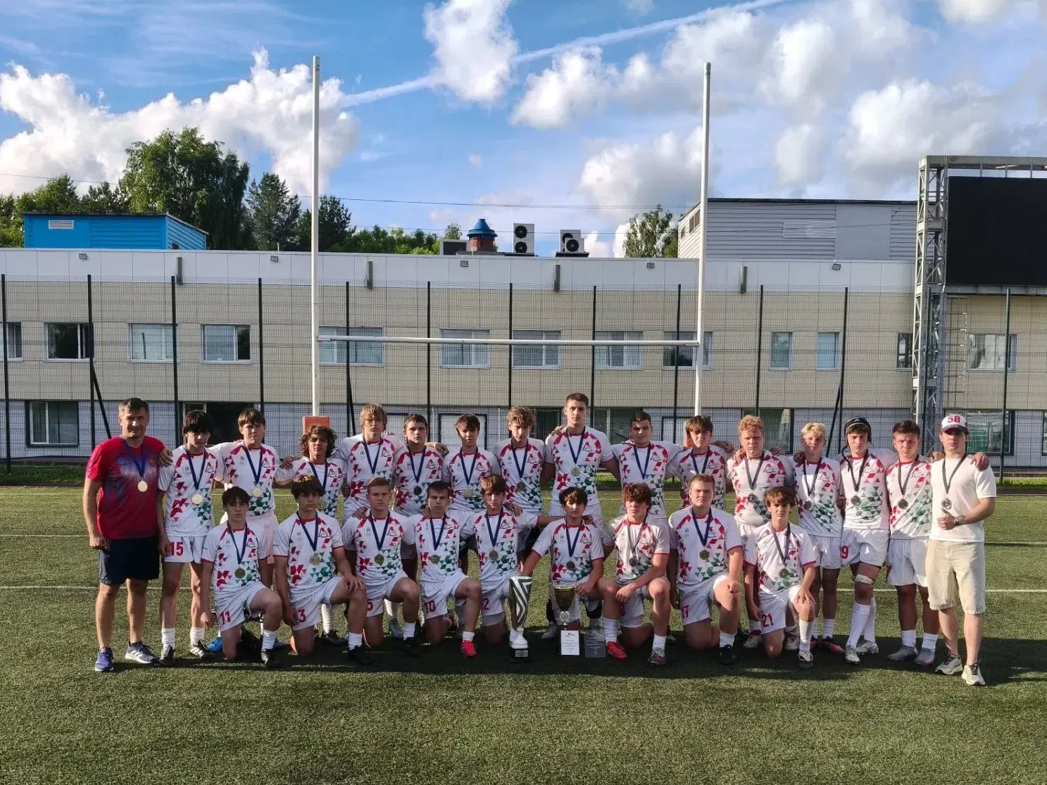 Команда СШ по регби "Локомотив" г. Пензы 2011 г.р. вторые в России‼🏆🥈🏉👍

28 июня г. Зеленоград.
