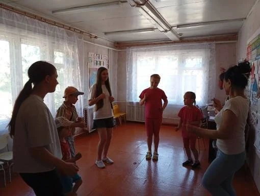 В РВО "Танцуем вместе" третий день прошел под позывным "Записки бывалого пирата". "На абордаж"- музы